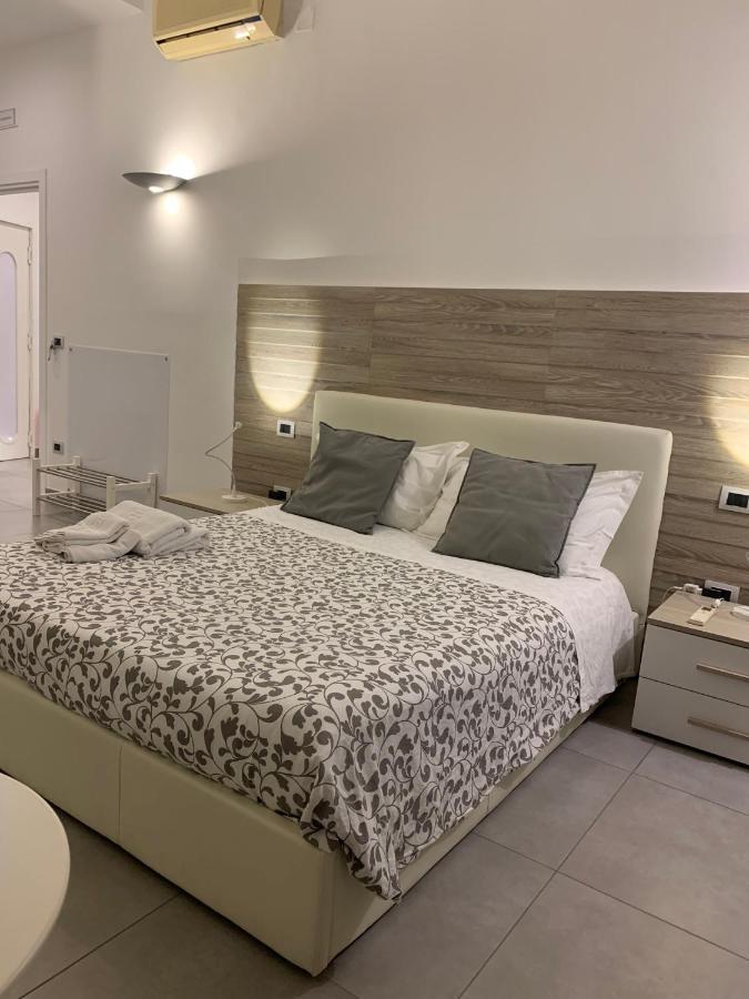 Myb Apartman Nápoly Kültér fotó