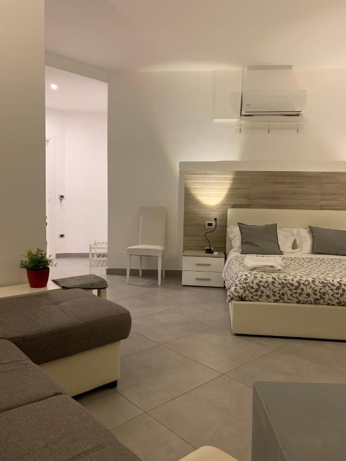 Myb Apartman Nápoly Kültér fotó