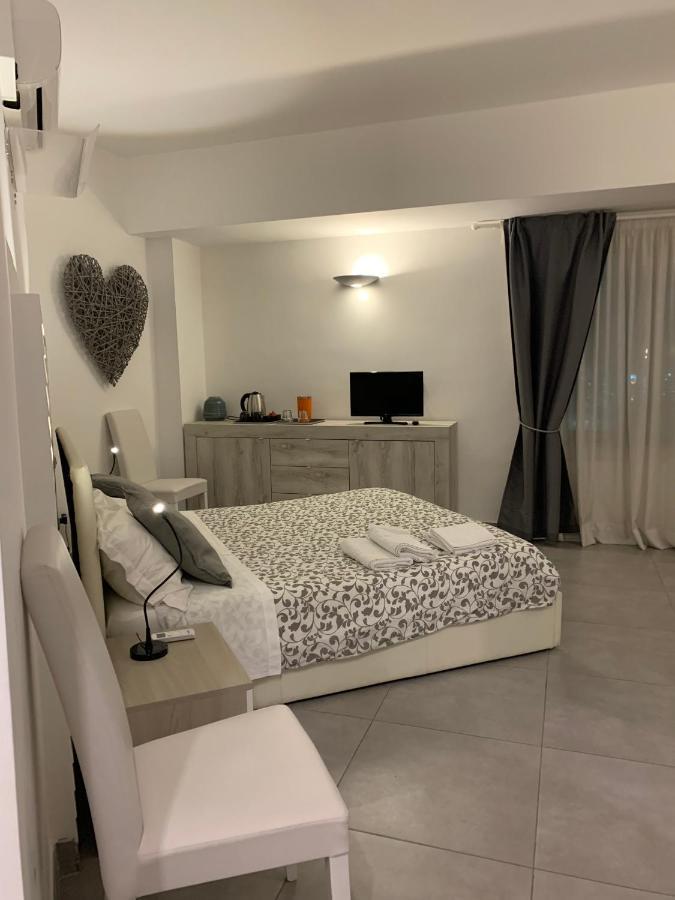 Myb Apartman Nápoly Kültér fotó