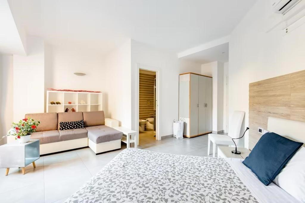 Myb Apartman Nápoly Kültér fotó