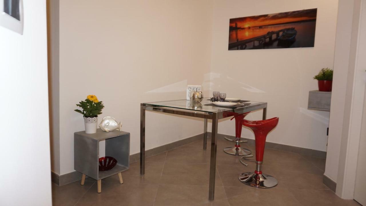 Myb Apartman Nápoly Kültér fotó