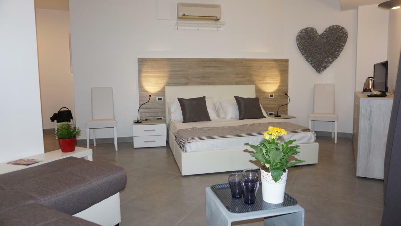 Myb Apartman Nápoly Kültér fotó