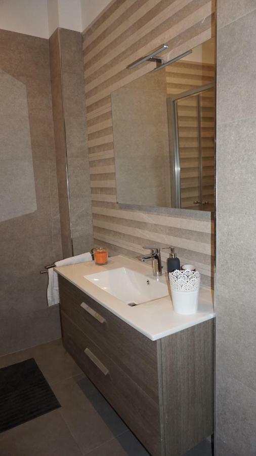 Myb Apartman Nápoly Kültér fotó
