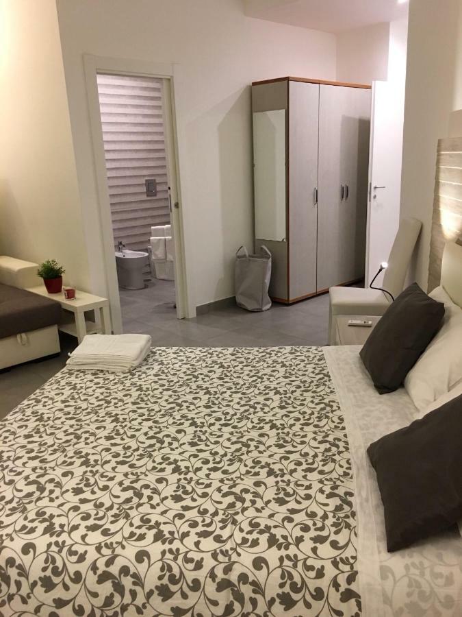 Myb Apartman Nápoly Kültér fotó